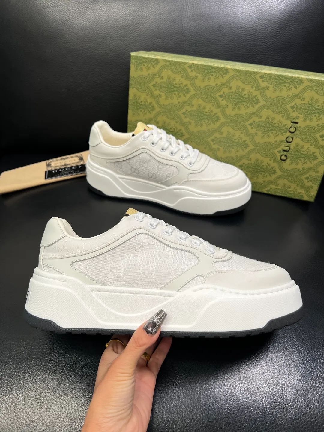 Men's shoes 💰820 Gucci high quality top crafts Gucci counter new original factory configuration, imported cowhide patchwork fabric from Italy, imported cowhide lining, breathable and comfortable, sole: original factory special supply original sole super comfortable, original factory and single goods, welcome to compare, code number 38-44 (customized 45 46)